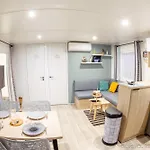 Campsite Lesmobilhomesduferret - Les Embruns - Mobil-homes De Particuliers, Funpass Activites Non Inclus Lege-Cap-Ferret
