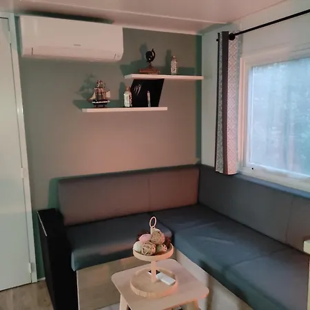 Lesmobilhomesduferret - Les Embruns - Mobil-homes De Particuliers, Funpass Activites Non Inclus Campsite